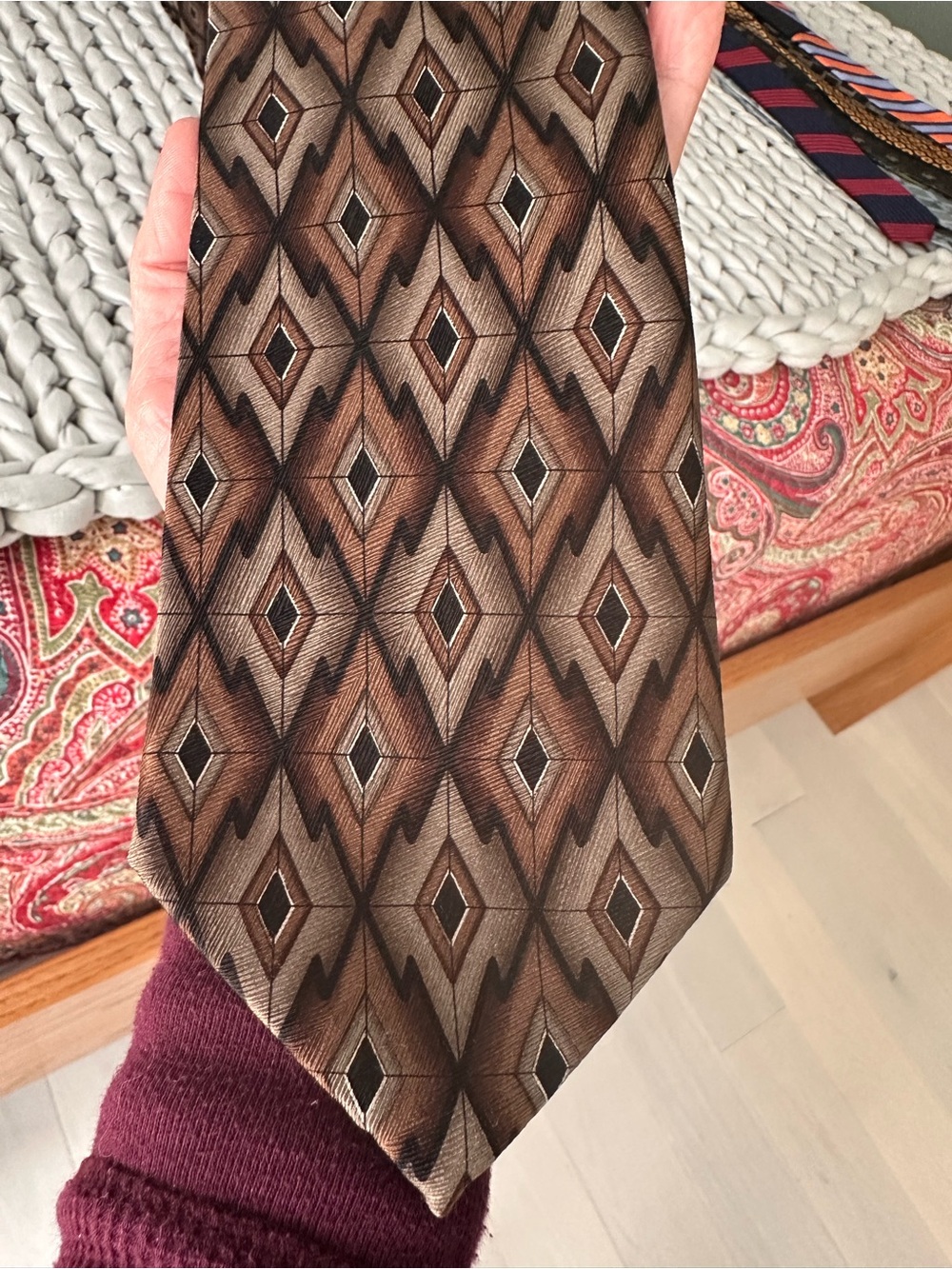 Brown Geometric Diamond Pattern Decorative Tie - Unbranded